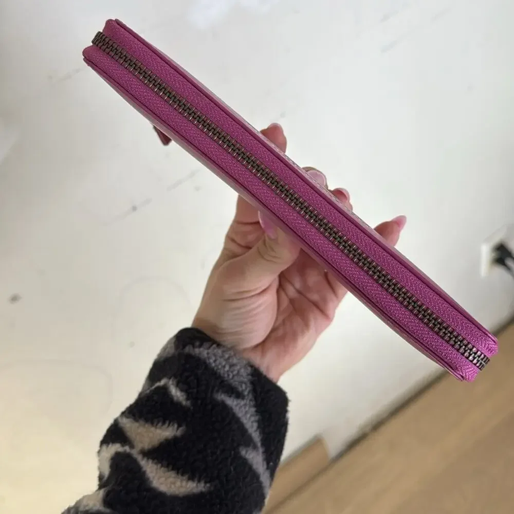 Montana Hudson Fuscia Pink Zip Around Leather Wallet